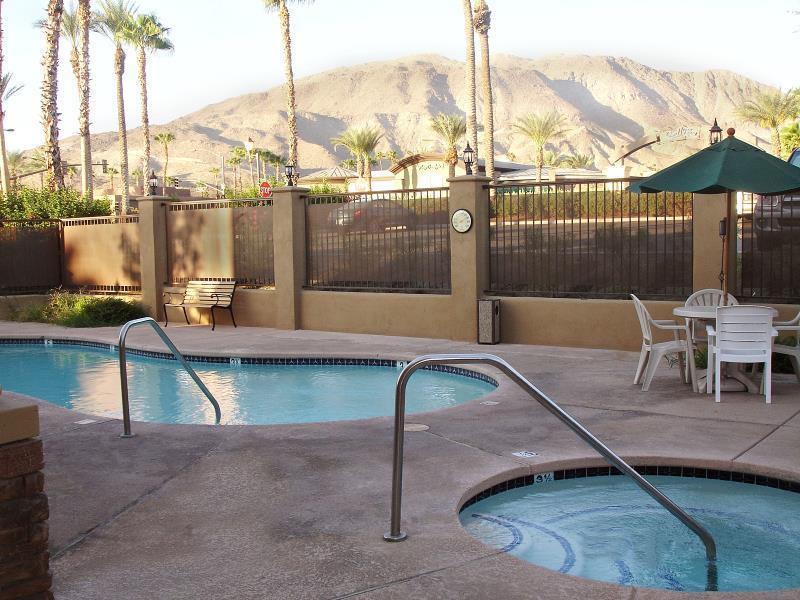 Holiday Inn Express & Suites Rancho Mirage - Palm Spgs Area By Ihg Esterno foto